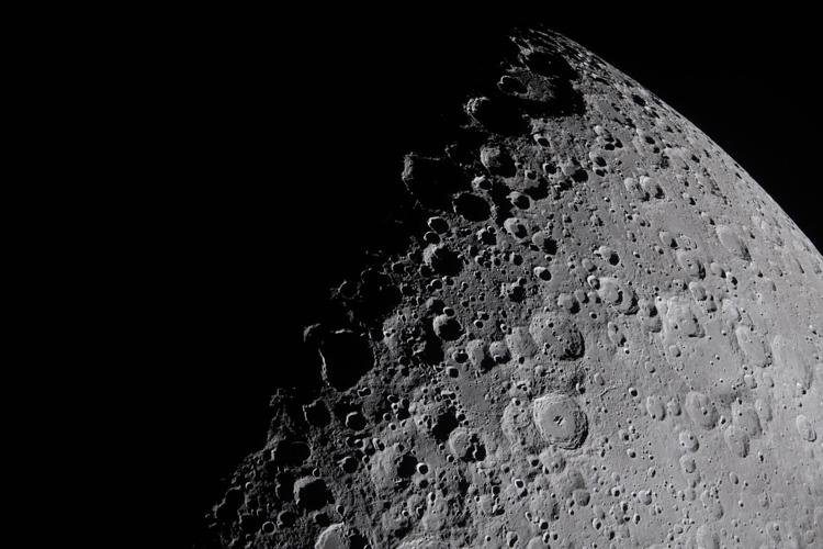 NASA Artemis Moonshot