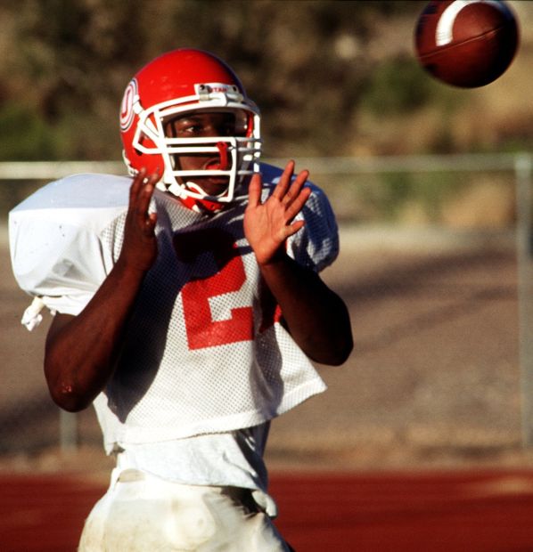 bacon football helmet 5. Omar Bacon, RB, 1994