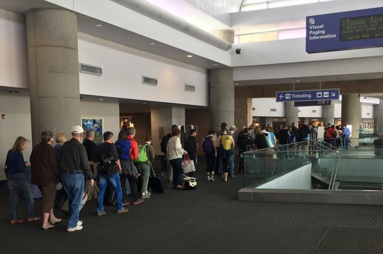 Long lines at Tucson airport during a peak season