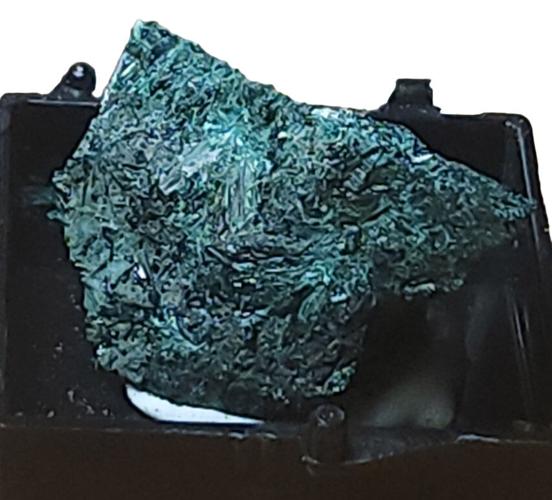 Mine Tales: Select Arizona mines and their minerals