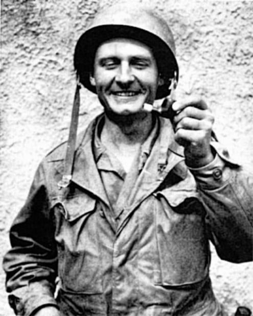 Heroic Korean War chaplain is put up for Medal of Honor  