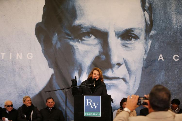 Ralph Wilson's legacy in Buffalo and Detroit