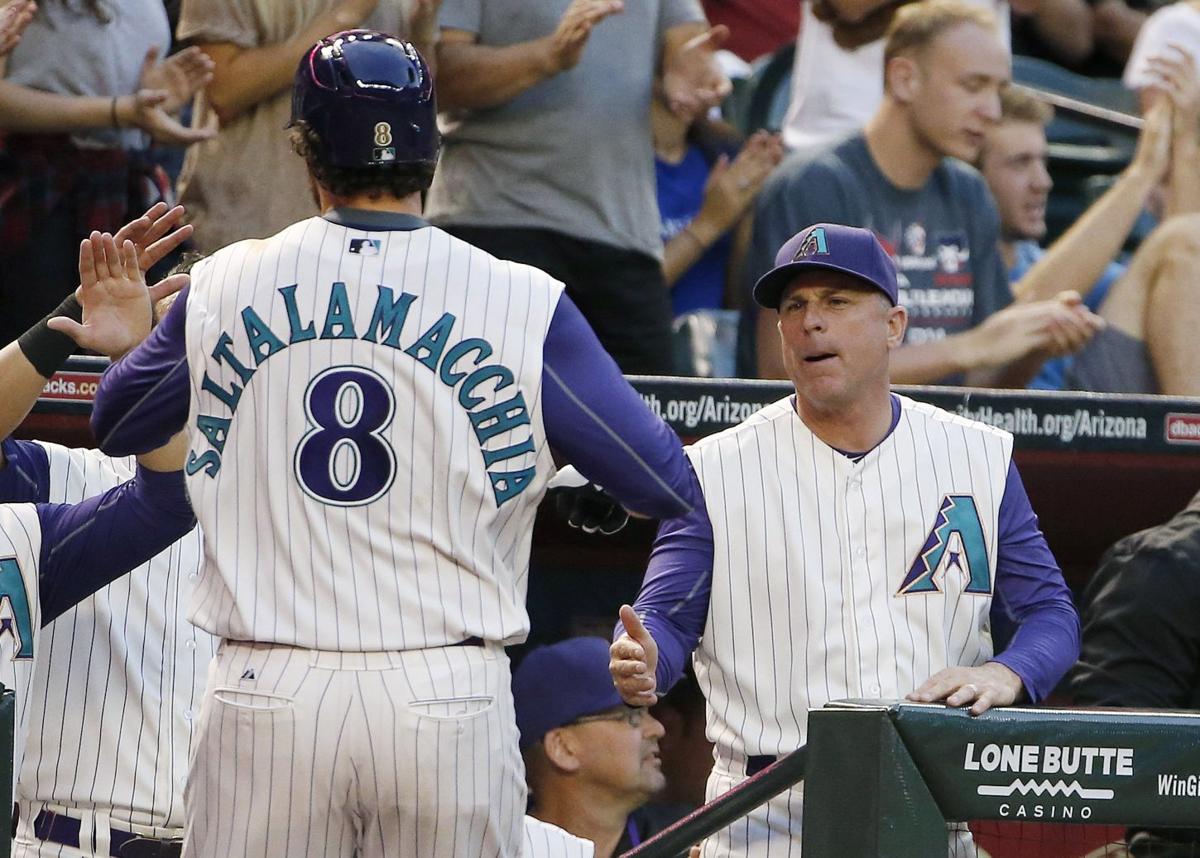 D-backs' manager Chip Hale is impressed with David Peralta's improved swing