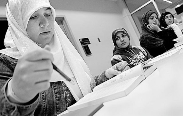 Muslim sects share campus  