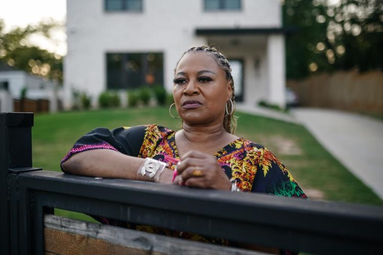 Doctors with troubled pasts are performing cosmetic surgeries tied to crippling pain and injury