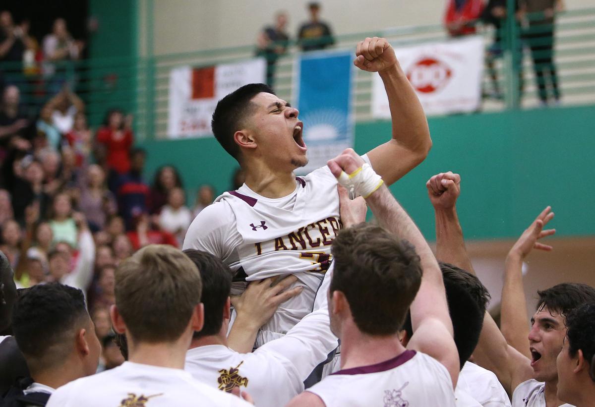 Salpointe Catholic vs. Catalina Foothills in boy's basketball 4A state semifinal