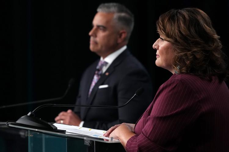 Ciscomani, Mendoza debate