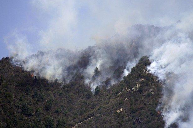 Monument Fire nears Sierra Vista