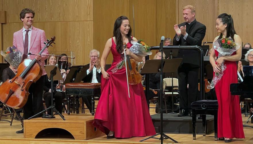 Tucson violinist plays finale as orchestra opens season