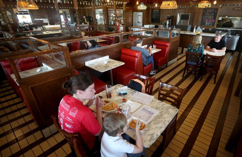 Sullivan's Eatery & Creamery interior
