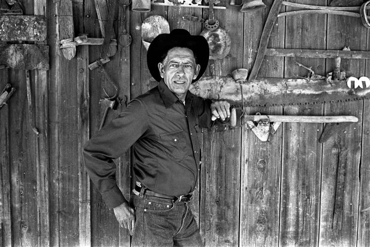 Images and Conversations