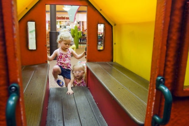 'Arizona Adventure' opens at Foothills Mall    