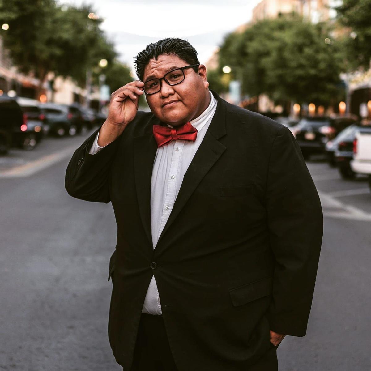 Fitz S Opinion Wolf Brown A Rising Native American Comedy Star Shines Over Arizona Local Editorials And Opinion Tucson Com