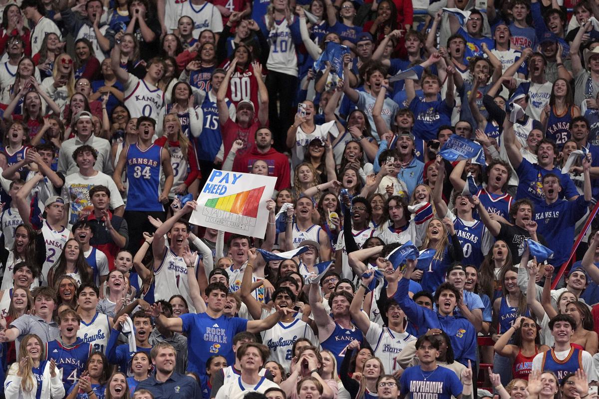 Epic game at Kansas’ Allen Fieldhouse proves it: College hoops needs more marquee matchups on campus | Michael Lev