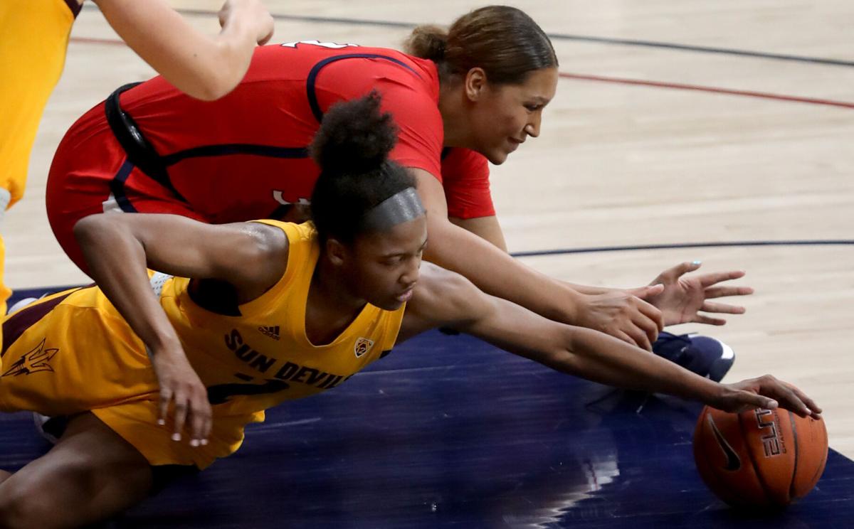 021022-tuc-spt-uawomenshoops-p1