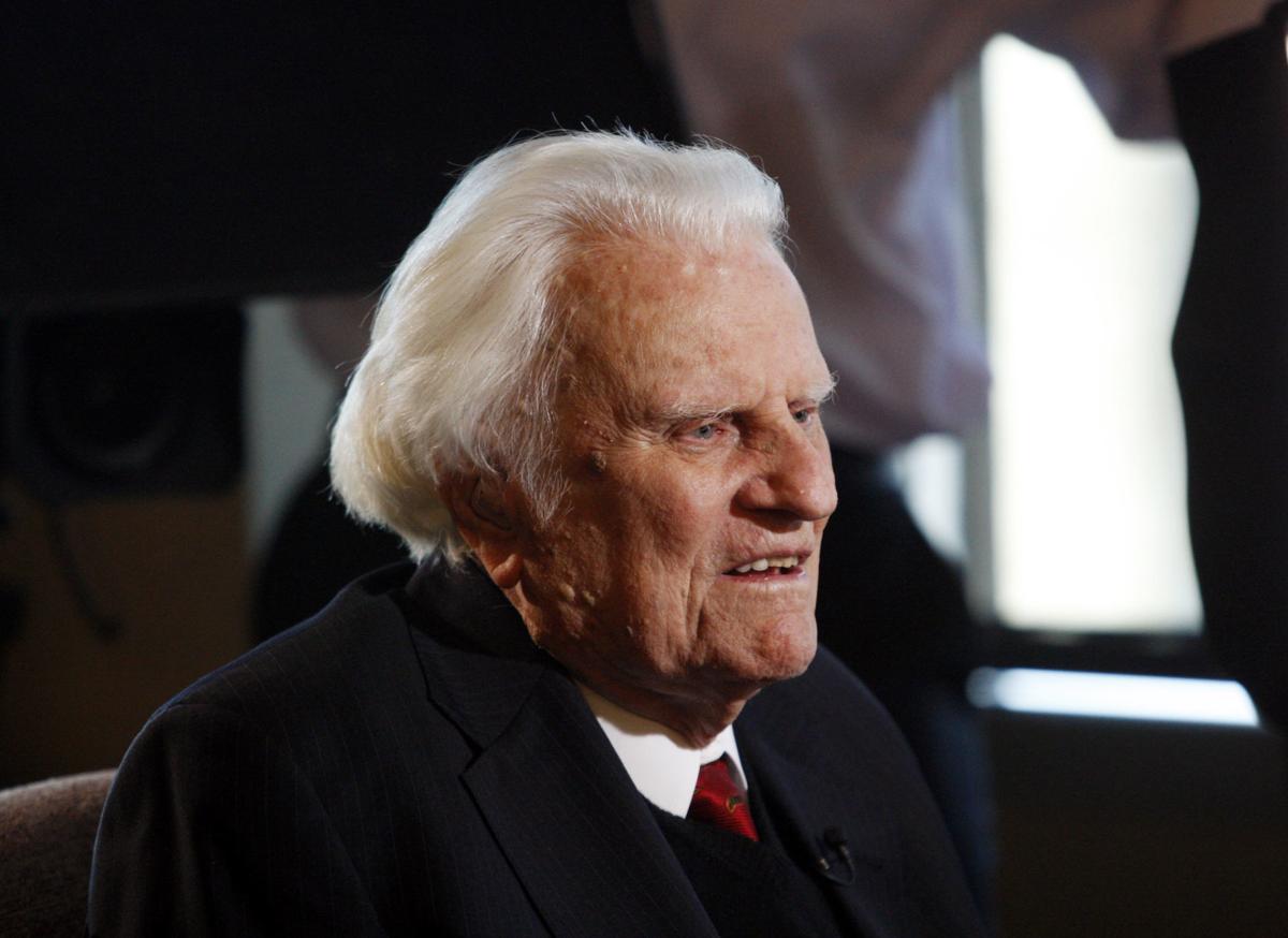 Billy Graham dies, AP photo