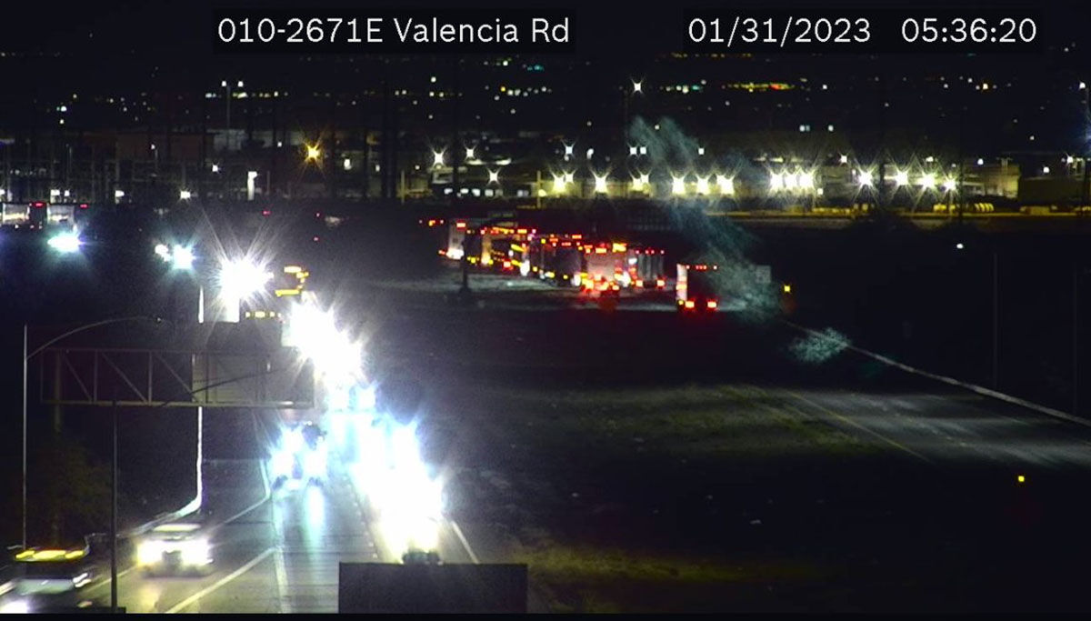Crash closes Interstate 10 lanes in Tucson