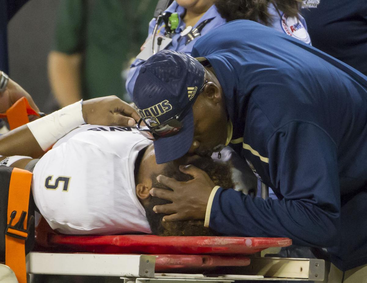 UC Davis Hawaii Football