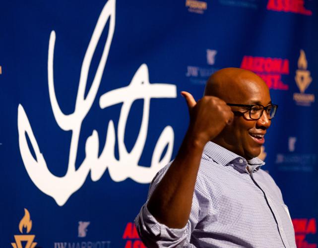 100222-tuc-spt-uabkrail-p1