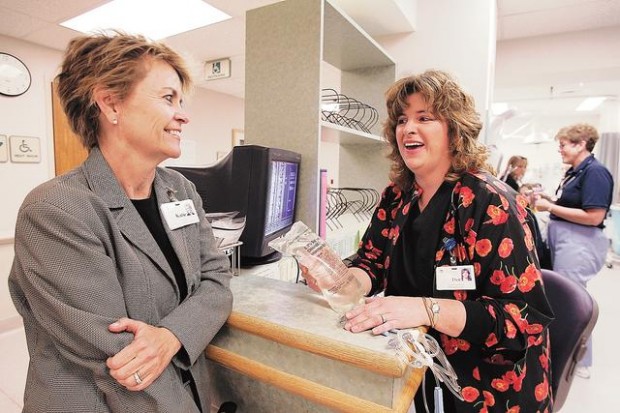 Accident can't keep director down  