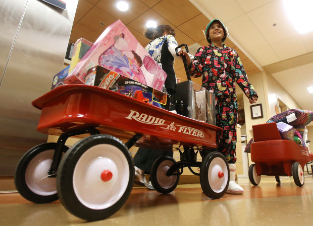 Zay delivers gifts