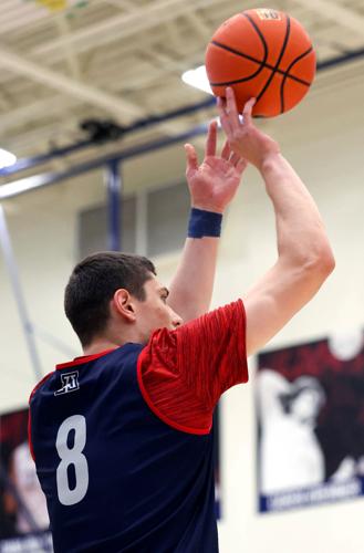 Arizona mens basketball practice