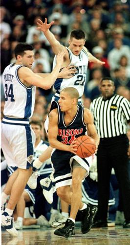 033122-tuc-spt-uabkmorales-p1