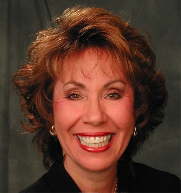Ex-KVOA anchor Vazquez enters diversion plea in shoplifting case ...