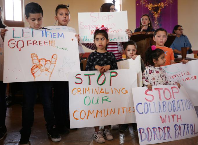 Family arrested by Border Patrol in Tucson