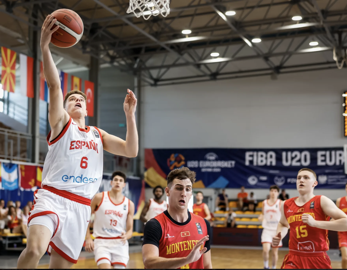 Conrad Martinez vs Montenegro