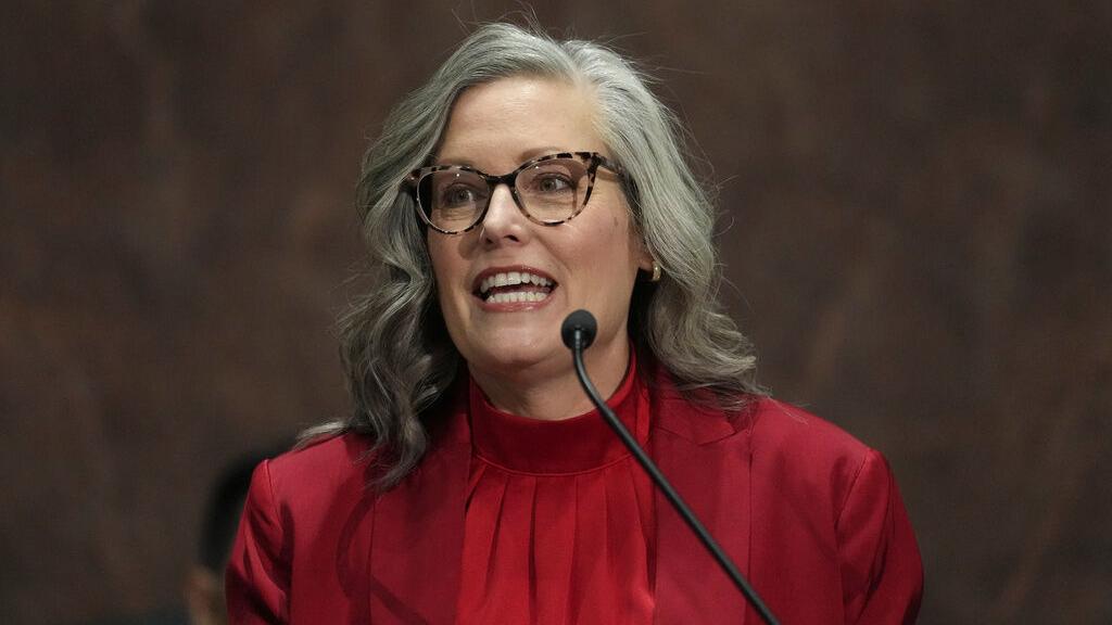 Hobbs' state budget plan boosts spending by nearly 5%