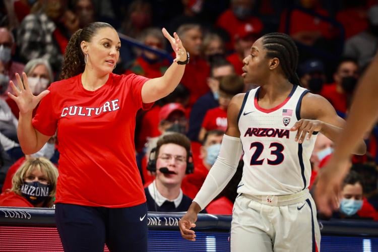 010721-tuc-spt-uawomenshoops-p1