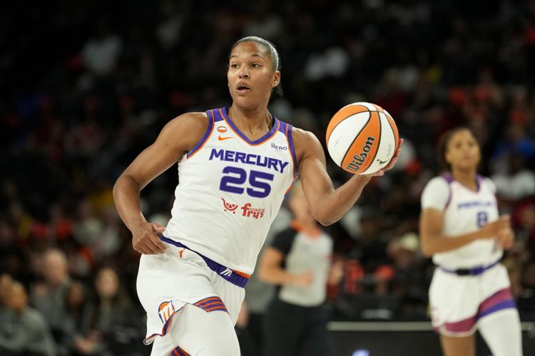 BASKETBALL-WNBA-LV-PHO/