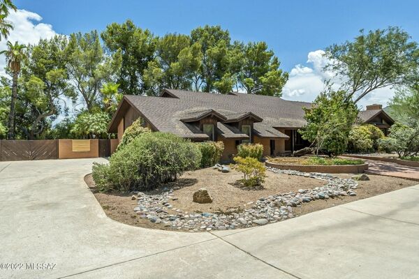 3 Bedroom Home in Tucson - $799,950