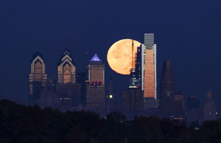 Supermoon Philadelphia