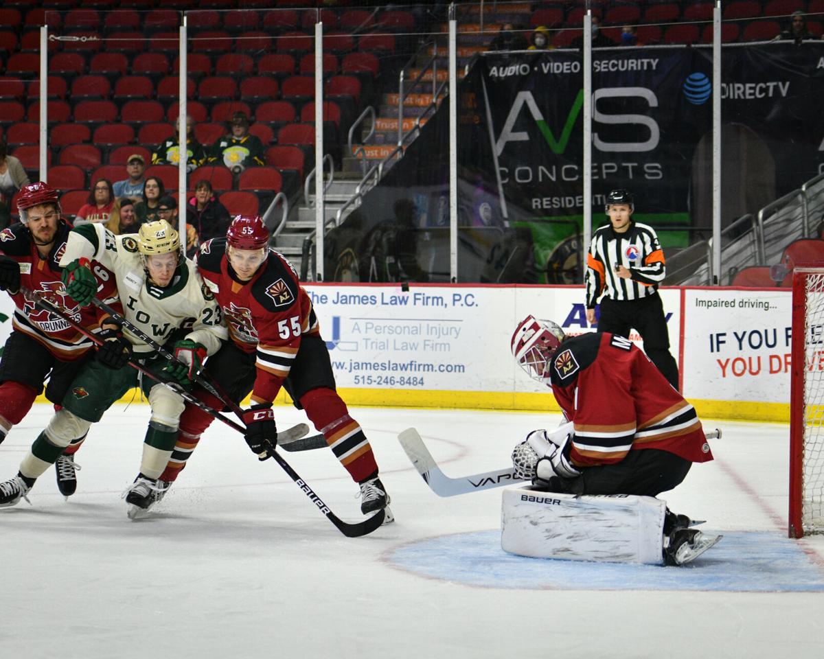 112621-tuc-spt-roadrunners-p1