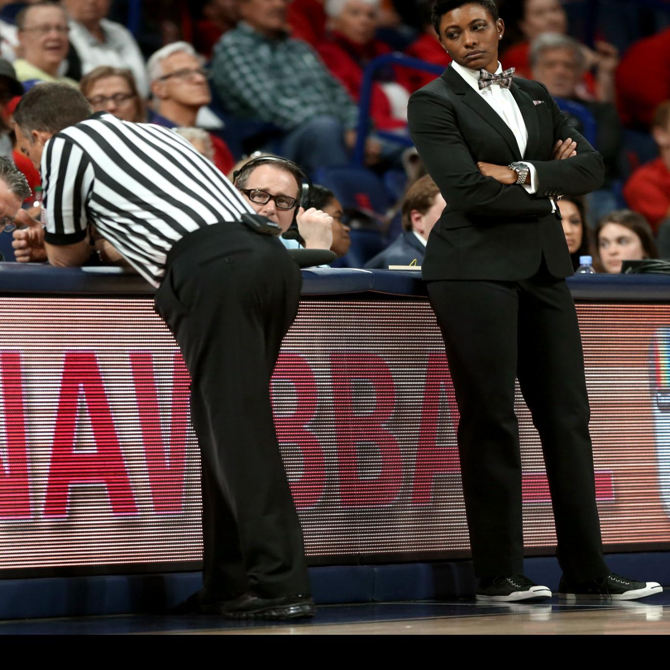 Niya Butts Out As Wildcats Women S Basketball Coach Arizona