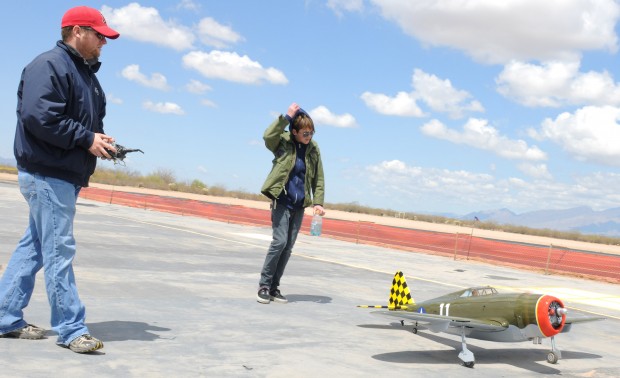Wings Over Desert wows spectators   