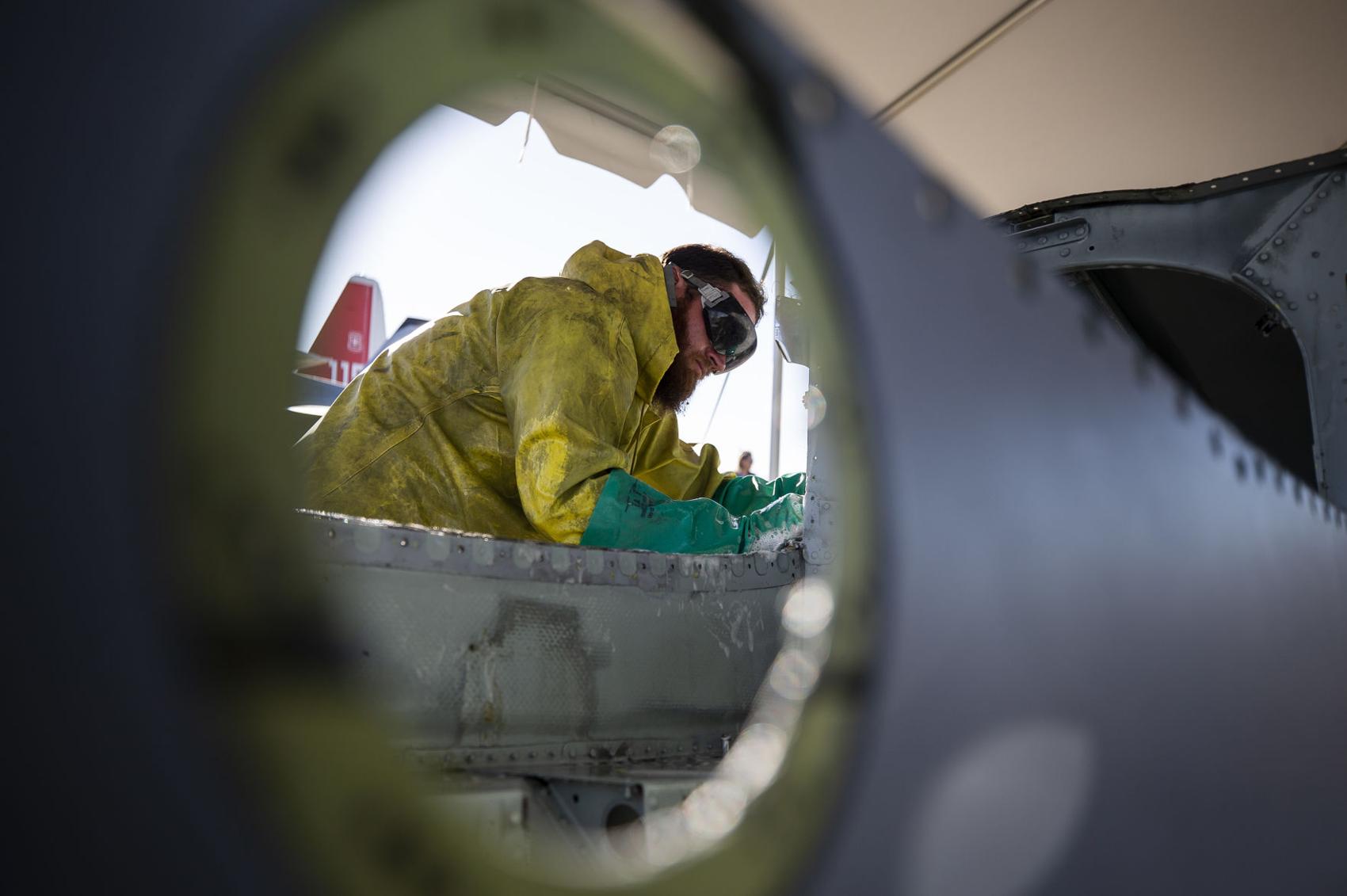 Old airplanes find new life in Tucson's famed boneyard