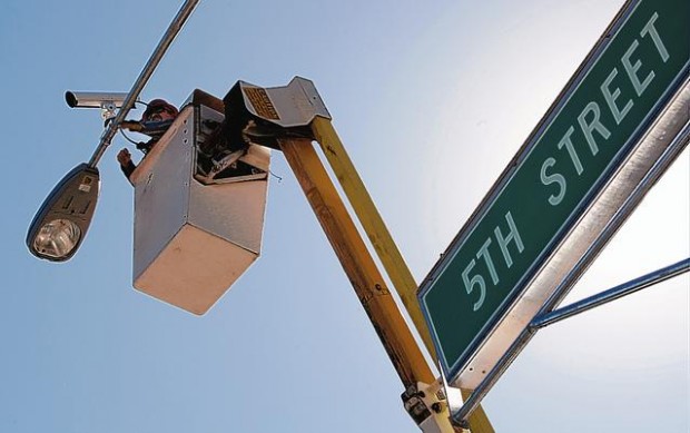 Traffic-pole cameras cut waiting time at red lights  