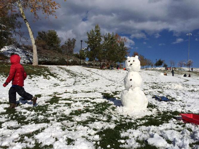 Snowfall in Arizona, California