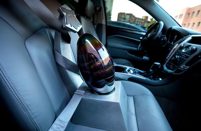 010121-spt-arizona bowl trophy-p9.JPG