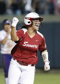 Oklahoma's Chamberlain breaks home run record; Mauga could be next