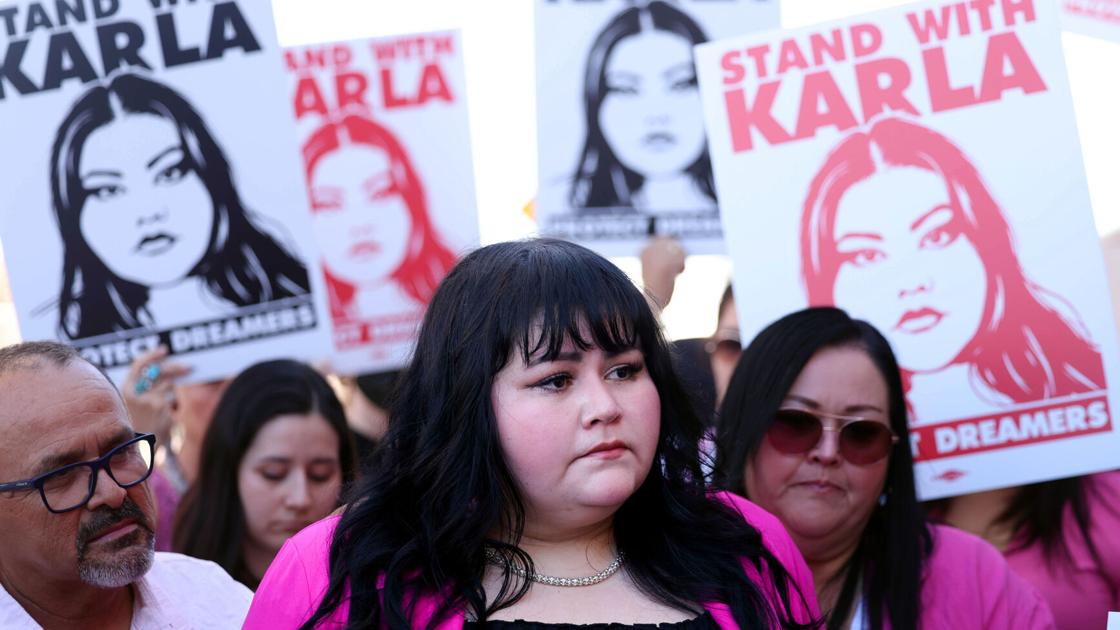 Photos: Deportation case against Tucson woman dropped