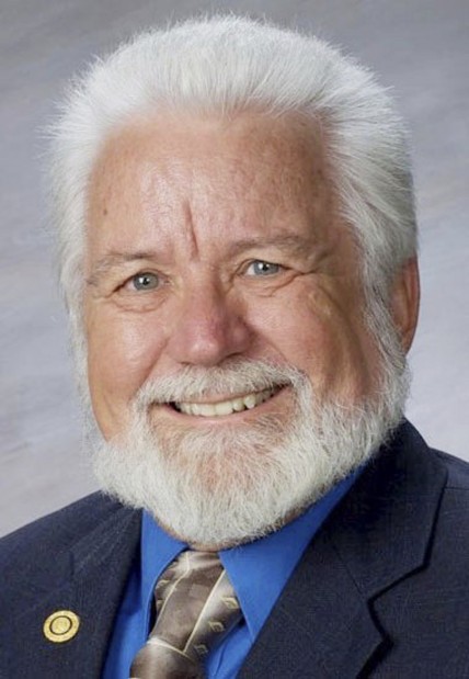 4 vie for 3 seats on Sunnyside board; tough budget choices the central issue