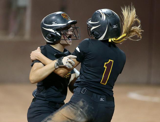 051618-spt-HS SOFTBALL 4A