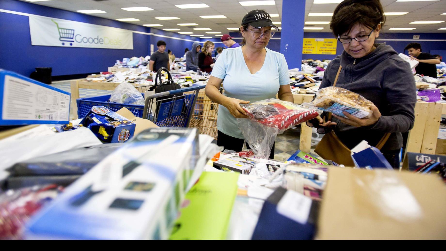 New Discount Retailer Offers Daily Deals Drawing In Tucson Bargain Hunters Business News Tucson Com