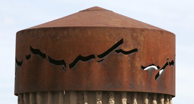 Tucson Oddity: Public art at intersection meant to make you think    