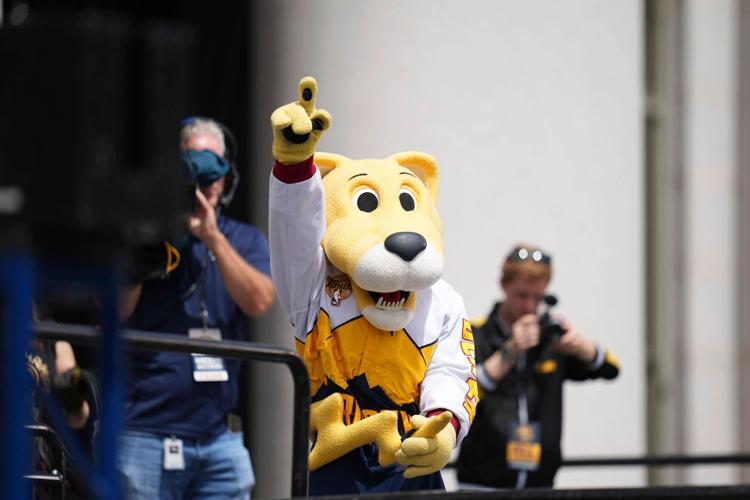 Nuggets Parade Basketball
