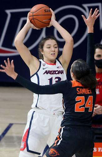 011821-spt-ua womens hoops-p12.jpg